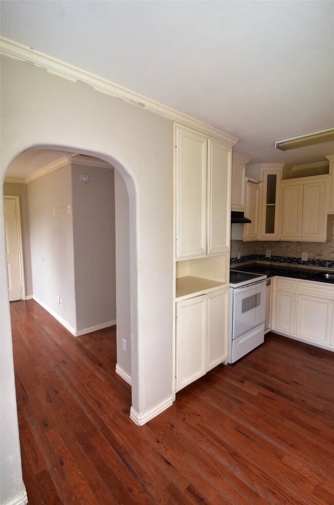 Building Photo - 7326 Eagle Pass St