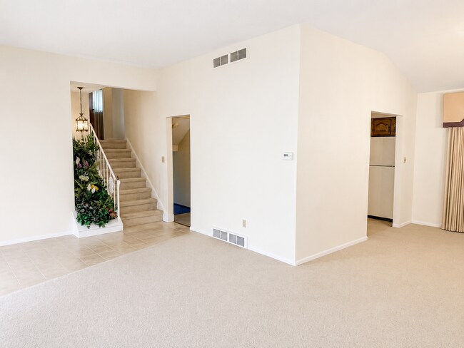 Building Photo - 4744 Carsten Ln
