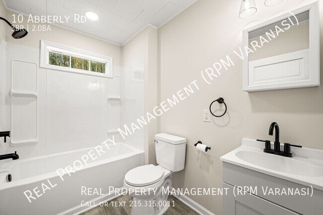 Building Photo - 10 Abberly Rd