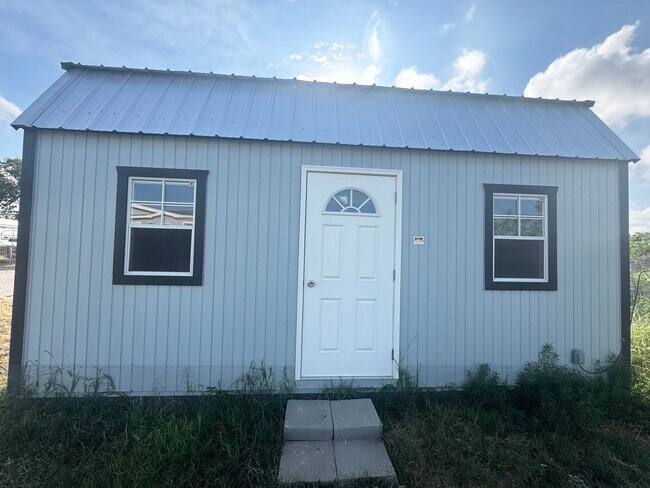 Building Photo - 3 Bedroom 2 Bathoom Ready to Rent in Odessa
