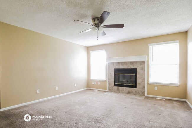 Building Photo - 1100 NE Ridgeview Dr
