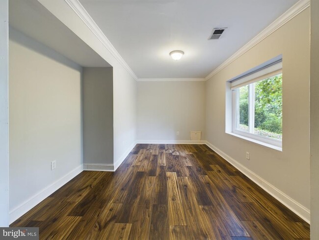 Building Photo - 2232 Aquia Dr