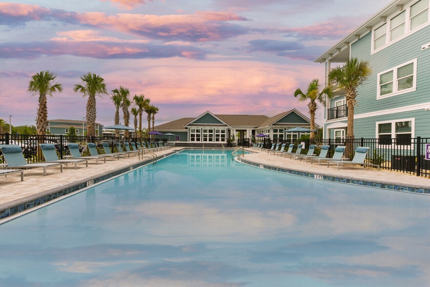 Primary Photo - Lumen Luxury Apartments