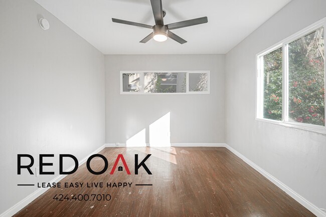 Building Photo - 436 Normandie Pl