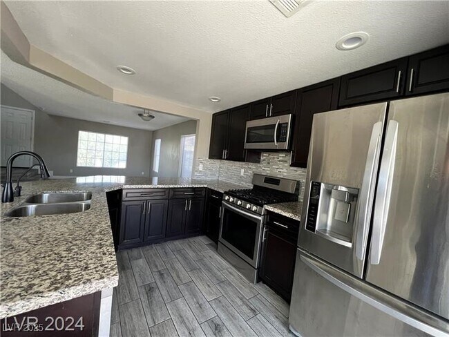 Building Photo - 1424 Lodgepole Dr