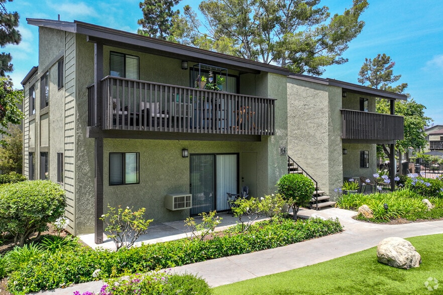 Building Photo - Pinecreek Village Apartments