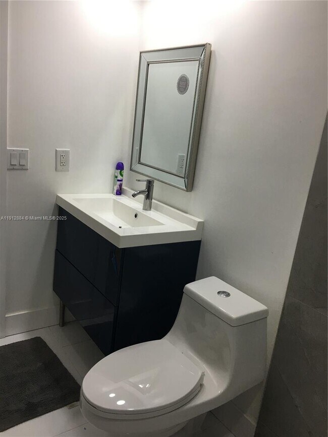 Building Photo - 22085 Cocoa Palm Way