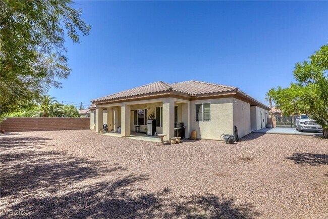 Building Photo - 7286 Mt Kearsarge St