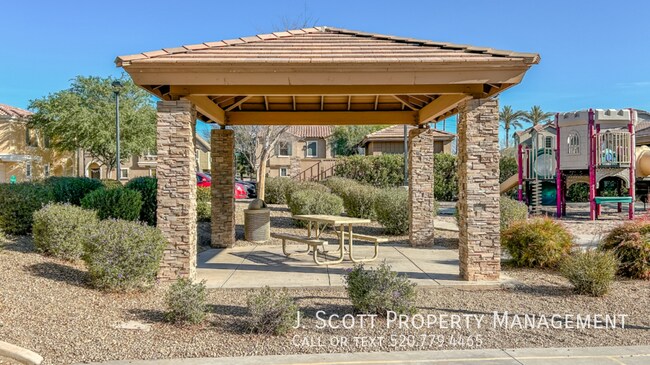 Building Photo - 746 N Laguna Dr