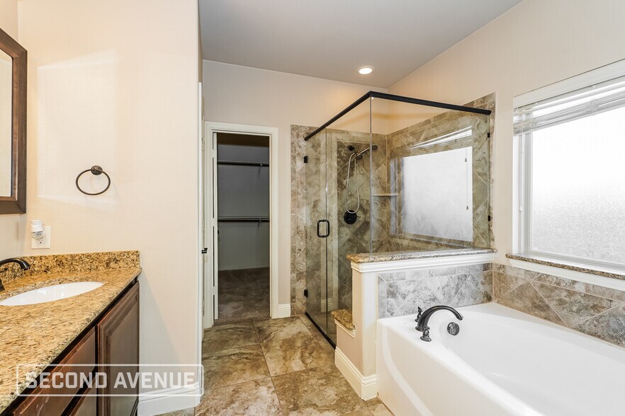 Building Photo - 401 Bamborough Dr