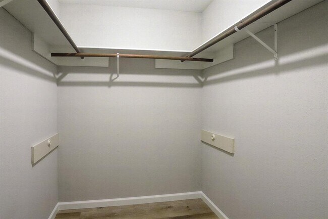 Building Photo - 19310 Spanish Needle Dr