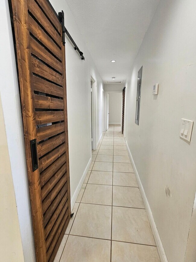 Building Photo - 297 NW 1st St