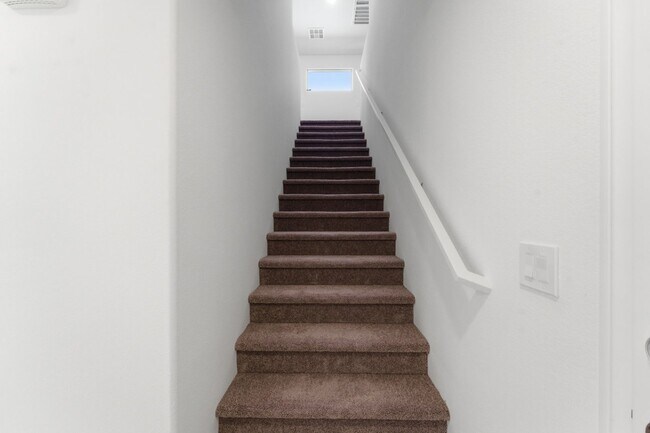 Building Photo - Three-Bedroom House For Rent!