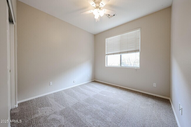 Building Photo - 42914 N Challenger Trail