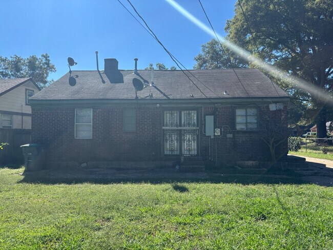 Building Photo - Bright & Modern 3-Bedroom Home in Memphis – Half Off First Month!