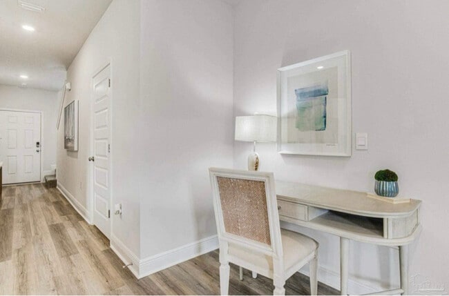 Building Photo - 4083 Pendragon Cir