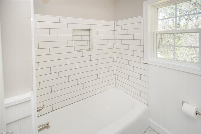 Building Photo - 1919 Maryland Ave