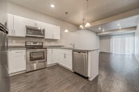 Building Photo - 556 E 250 N