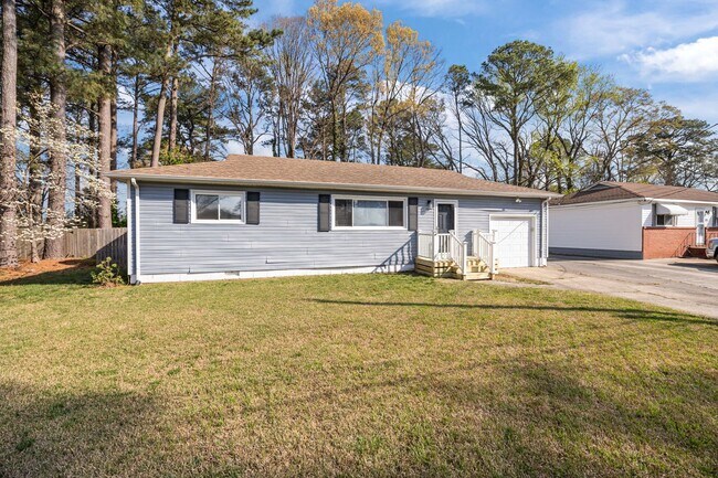 Building Photo - Quiet 3-Bedroom Home with Spacious Garage – Convenient Chesapeake Location