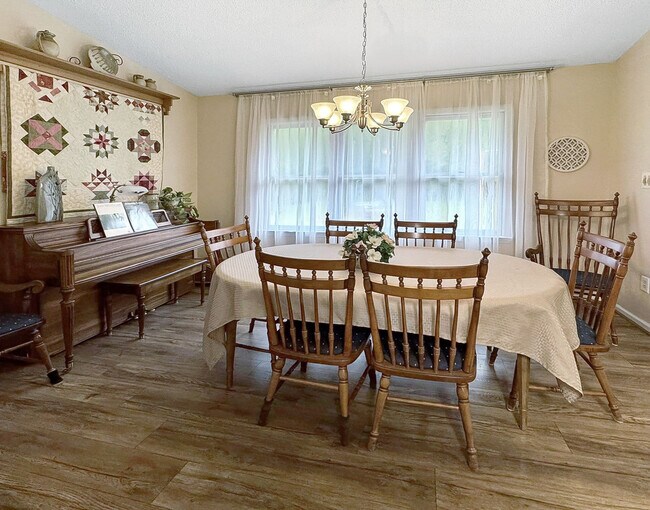 Building Photo - 148 Rice Rd