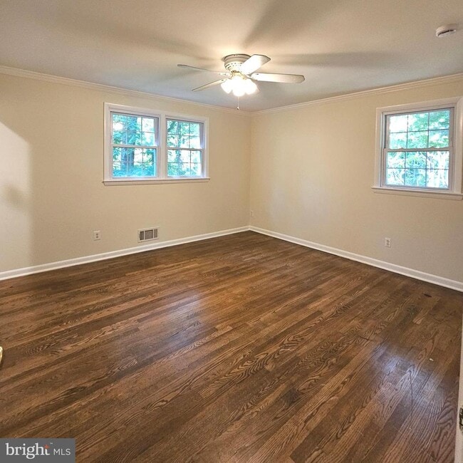 Building Photo - 8925 Falling Creek Ct
