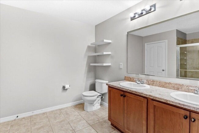 Building Photo - 1527 Angler Avenue