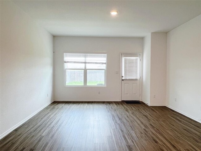 Building Photo - 5621 Bellissima Way