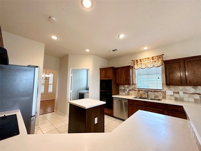 Building Photo - 12938 Deer Sage Ct