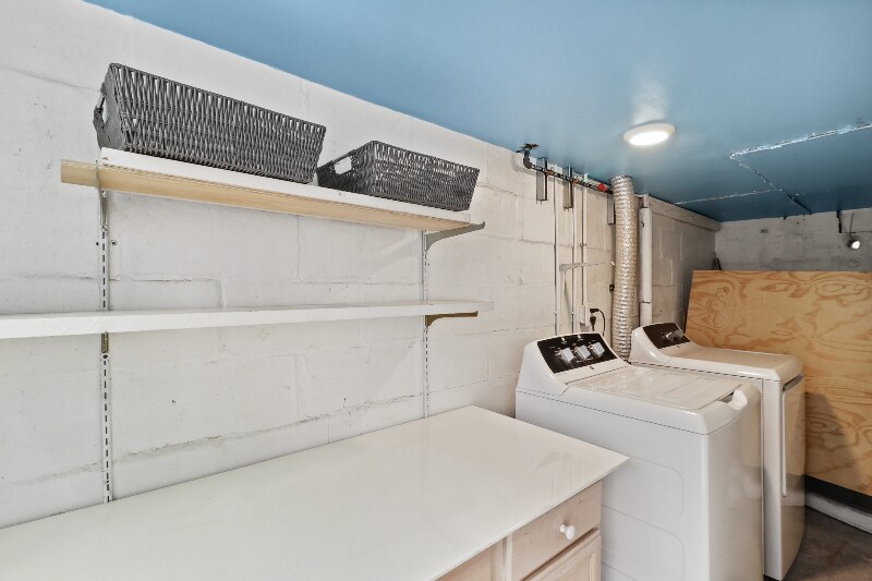 Building Photo - 1432 Melpomene St