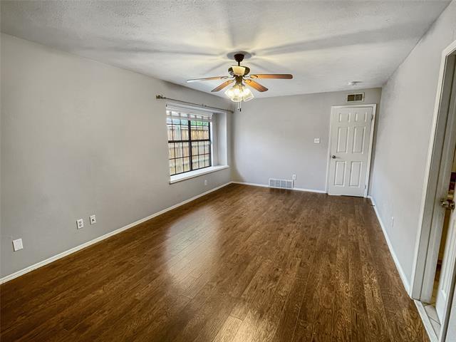 Building Photo - 4213 Avon Ct