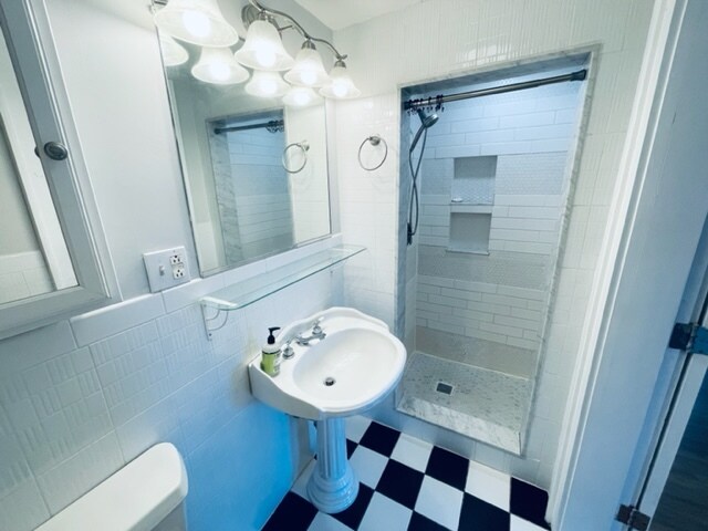 Building Photo - 13 Thacher St