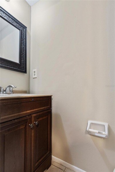 Building Photo - 3631 Anderson Ave