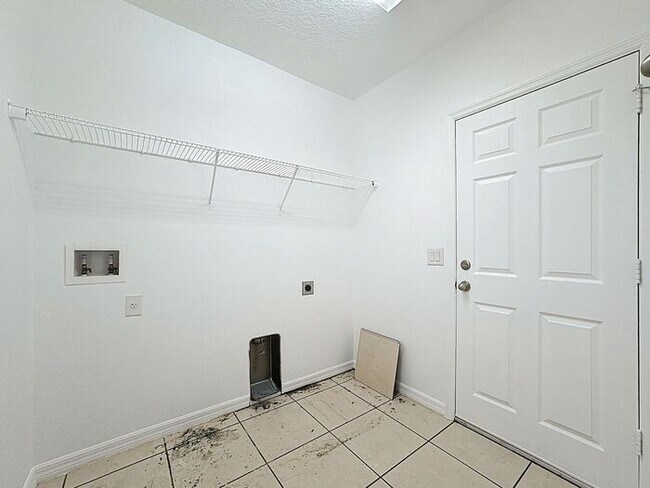 Building Photo - Aldea Reserve-662 Vitoria Rd Davenport FL 33837