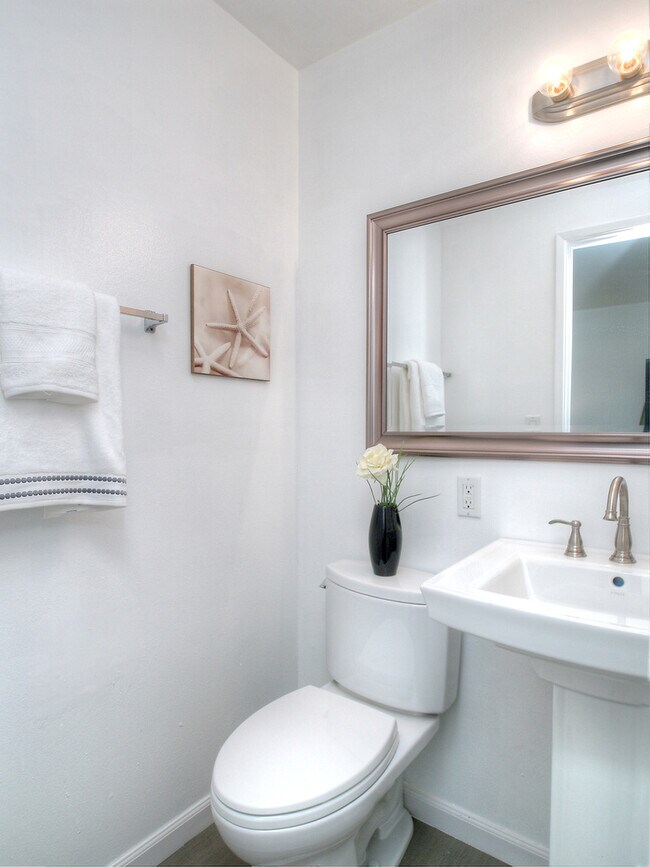 Building Photo - 6671 Sabado Tarde Rd