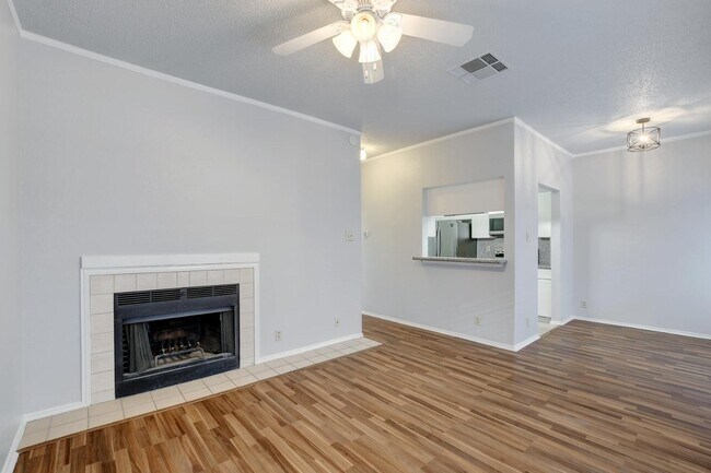 Building Photo - 2804 Rio Grande St