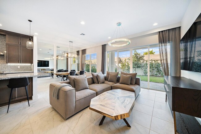 Building Photo - 4925 Pointe Midtown Way