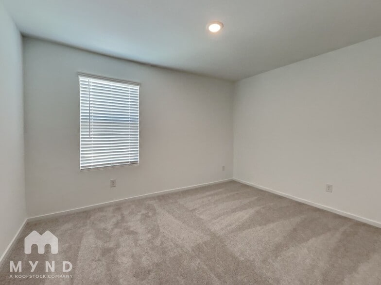 Building Photo - 4247 Briarstone Knl Trl