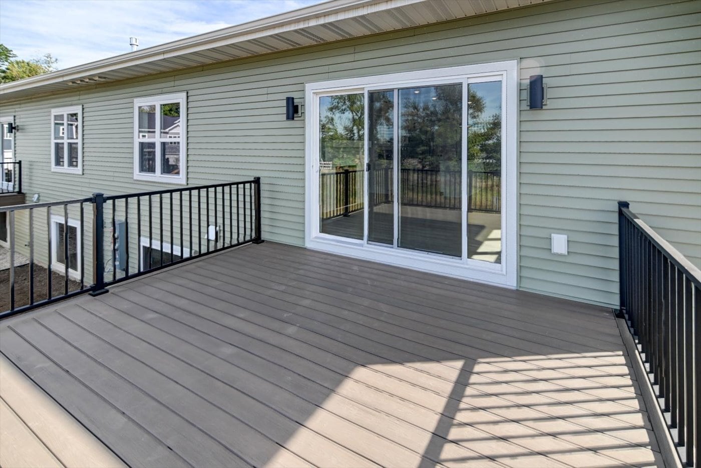 Building Photo - 2949 Blue Grass Dr