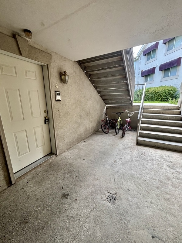 Building Photo - 215 S 1050 W