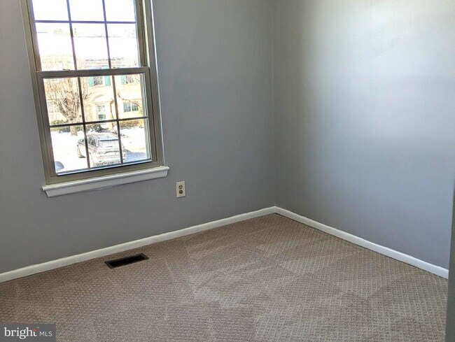 Building Photo - 22 Bryce Ct