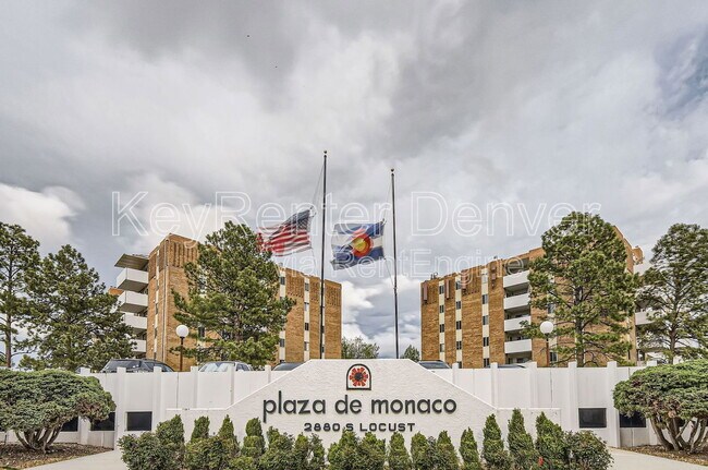 Building Photo - 2880 S Locust St