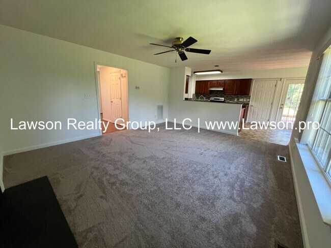 Building Photo - Beautiful Four Bedroom Home in "The Groves...