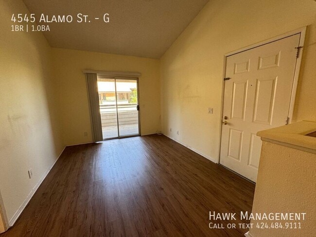 Building Photo - 4545 Alamo St