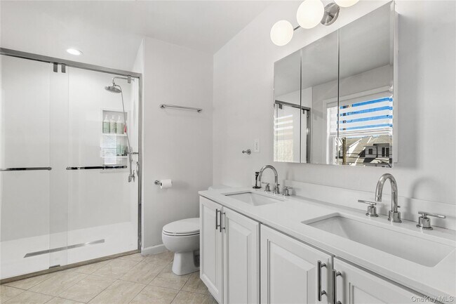 Building Photo - 350 Midland Ave