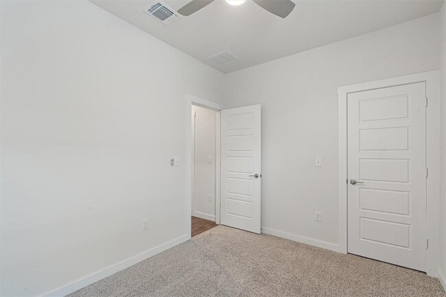 Building Photo - 13613 Baileyfield Dr