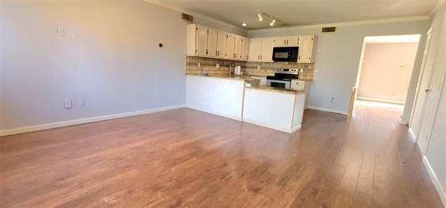 Building Photo - 2231 Ridgedale Dr