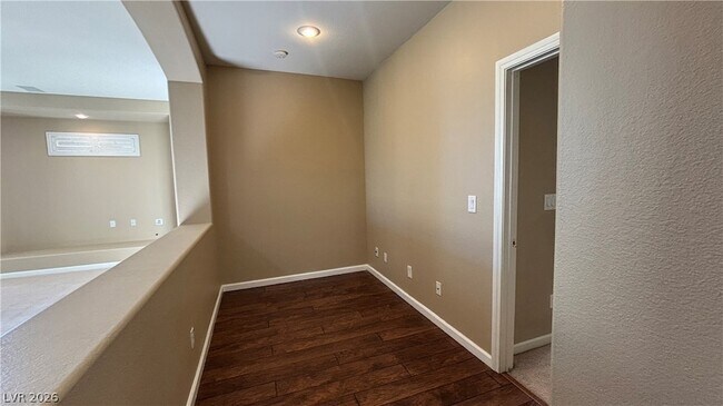 Building Photo - 4608 N Sergeant Ct