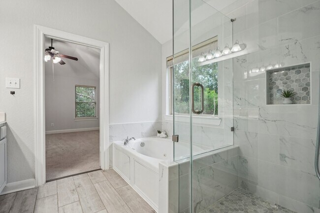 Building Photo - 90 Panterra Way