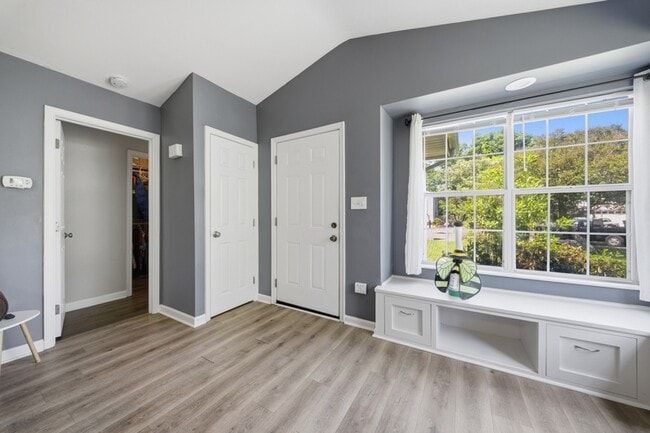 Building Photo - 4553 Shoshone Ct