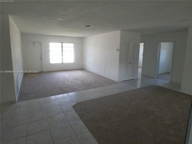 Building Photo - 5360 Fletcher St